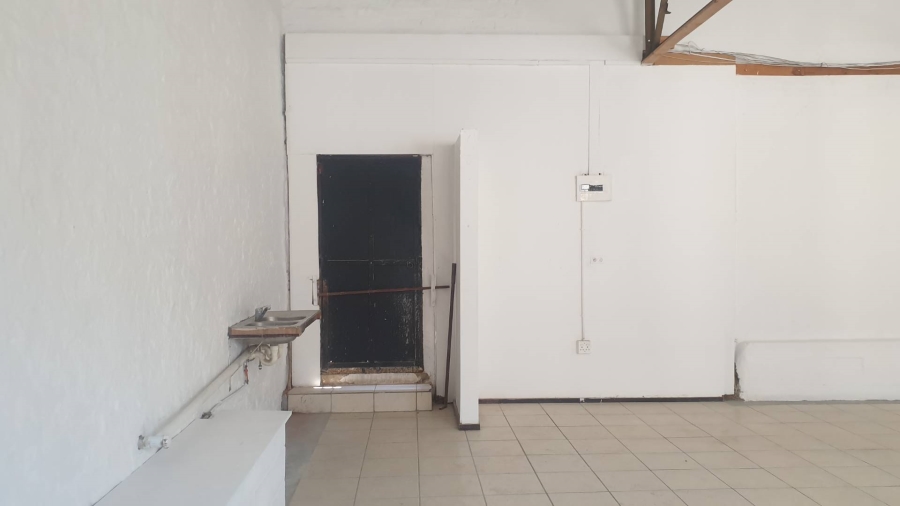 To Let Commercial Property for Rent in Salt River Western Cape